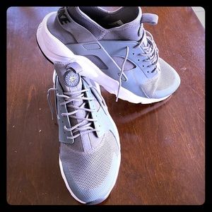 Air Huarache by Nike sneakers size 14